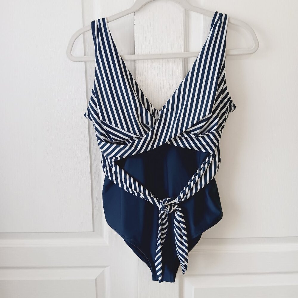 NEW Cupshe Women's Plus Navy/White Malia Wrap Lace Up One-Piece Swimsuit Size 0X